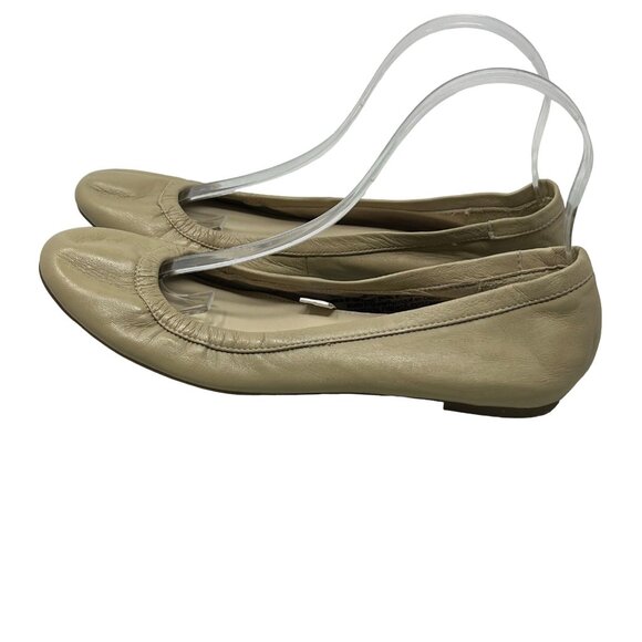 Target Leather Ballet Flats Size 8.5 Comfort Shoes Cream Tan Slip On Round Toe - Picture 2 of 8